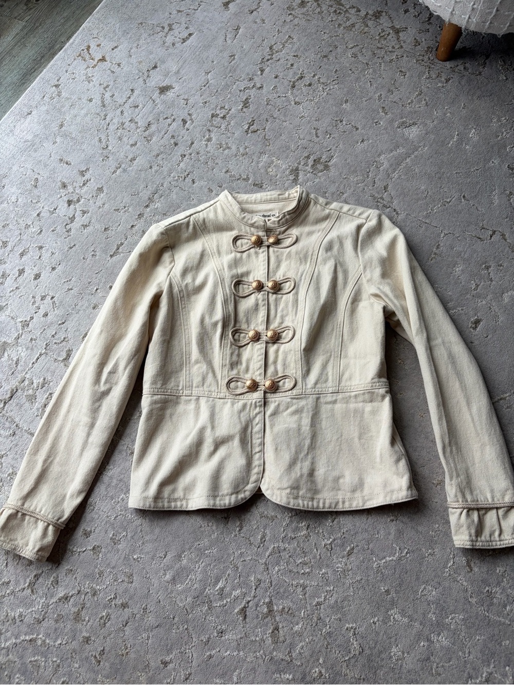 Button jacket